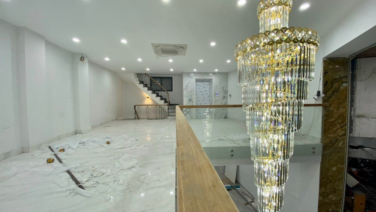 Nhà Gốc Đề (Minh Khai), kinh doanh như phố, 80m2 x 8T, MT 5m, 22.5 tỷ,