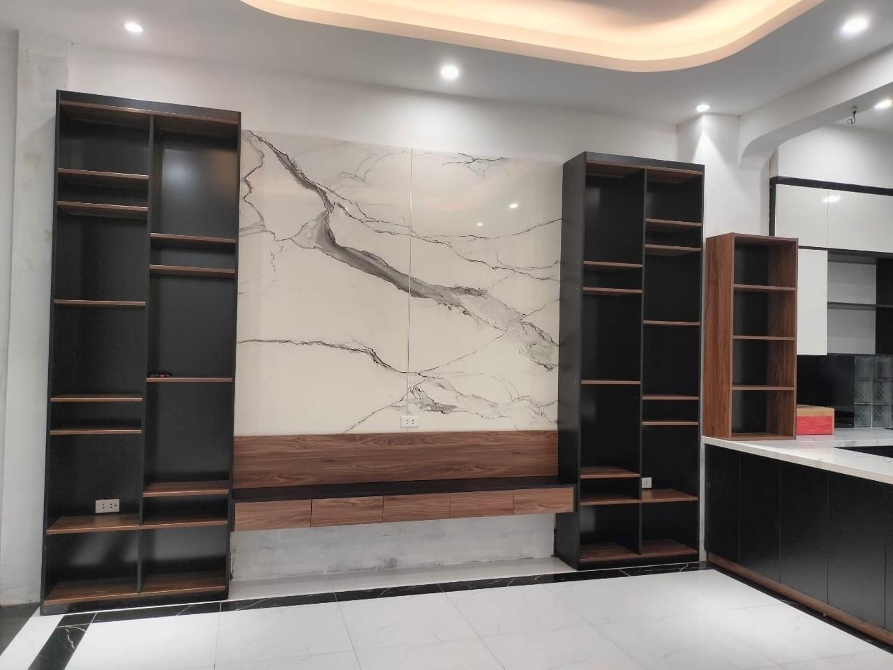 Bán gấp nhà lô góc mới đẹp long lanh trung tâm quận thanh xuân