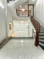 Cần bán nhà phố Bùi Xương Trạch mới koong -lo góc 40m2 5 tầng giá 4,5tỷ