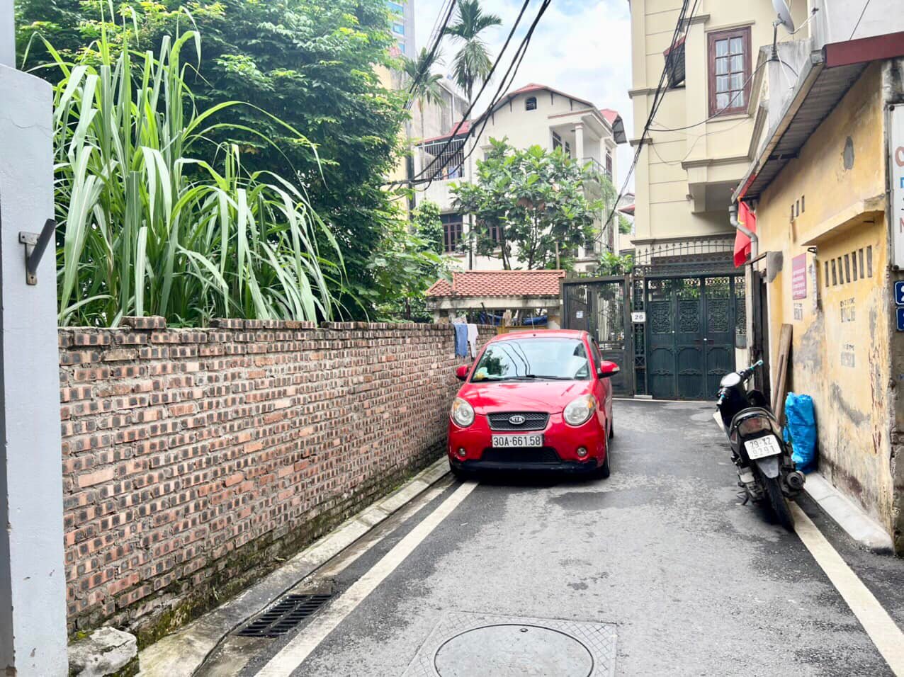 Chính chủ cần bán 5 lô đất Nguyễn Sơn, DT 30 - 33m2, Giá 4,1 - 4,7 tỷ. (Miễn Môi Giới)