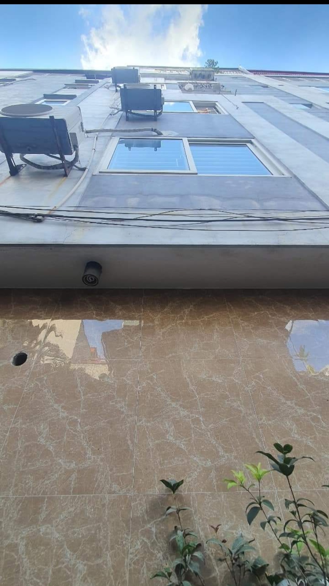 BÁN NHÀ VÕNG THỊ- GẦN HỒ TÂY-OTO 70M-TRƯỚC NHÀ SH QUAY ĐẦU- DT SỔ 77M-6 TẦNG- GIÁ HƠN 3TY