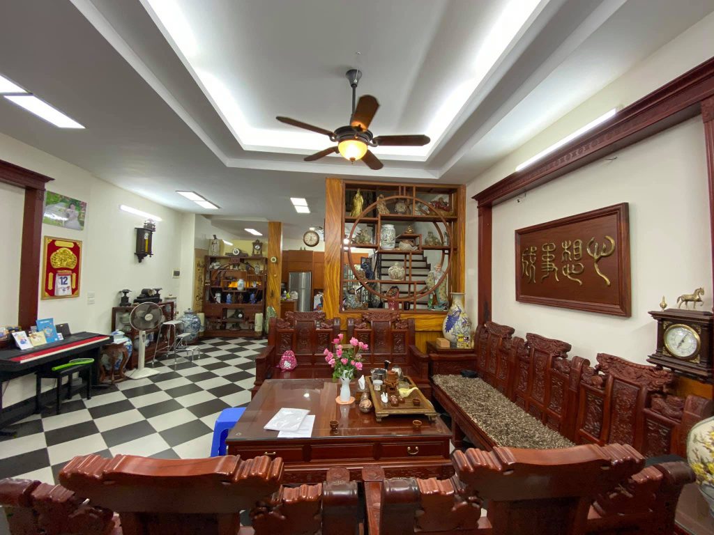 Bán nhà phố Hào Nam, oto, 62m2 x 5T, MT 5m, chỉ 7 tỷ 900,