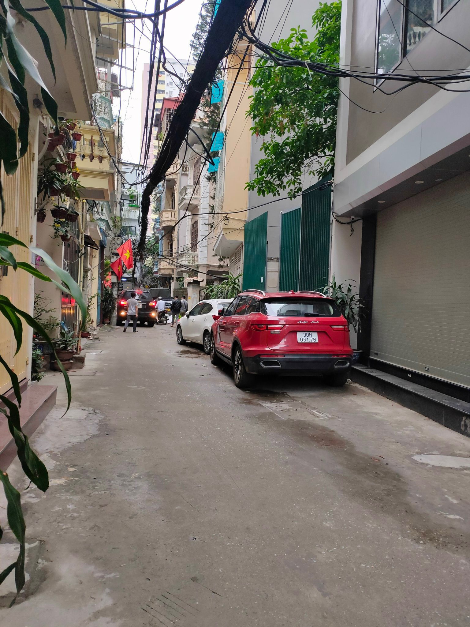 Bán nhà mặt ngõ phố Thái Hà, Đống Đa. DT 39m2x4T đẹp, ô tô ngủ trong nhà giá 7.5 tỷ