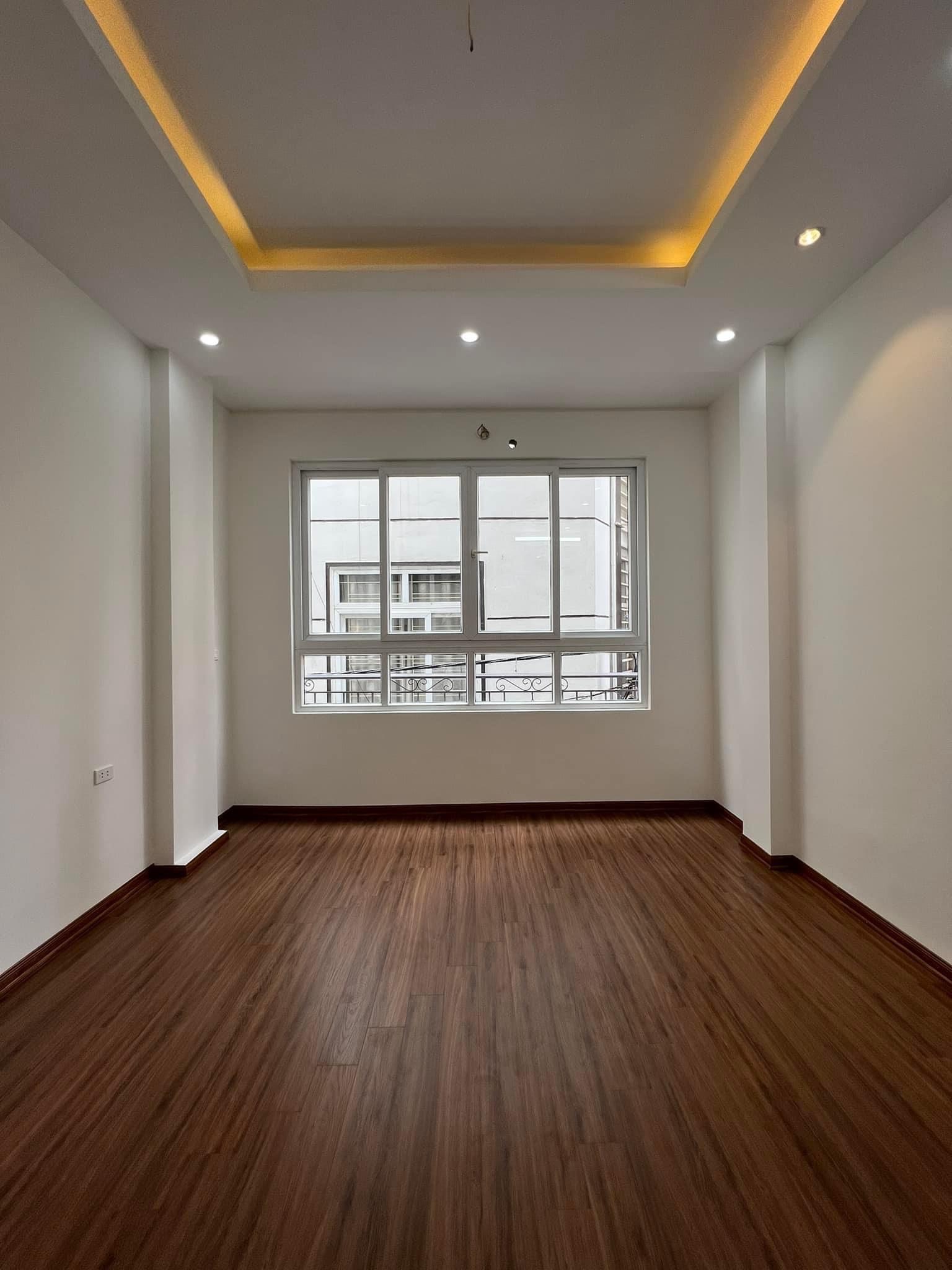 Bán nhà ngõ phố Yên Lạc HBT Hà Nội DT 50mx5T ngõ thông ô tô giá 8.45 tỷ