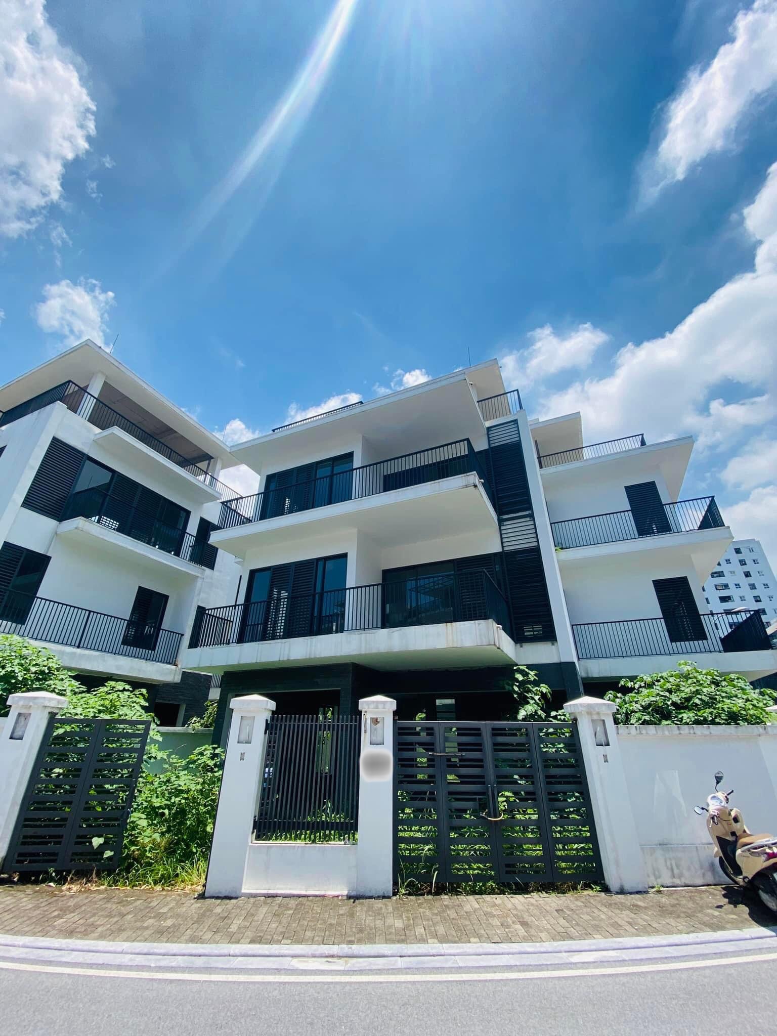 Bán Biệt Thự Lô Góc KĐT Eden Rose Thanh Trì. 230m2, 4 Tầng, SĐCC, 26.5 Tỷ