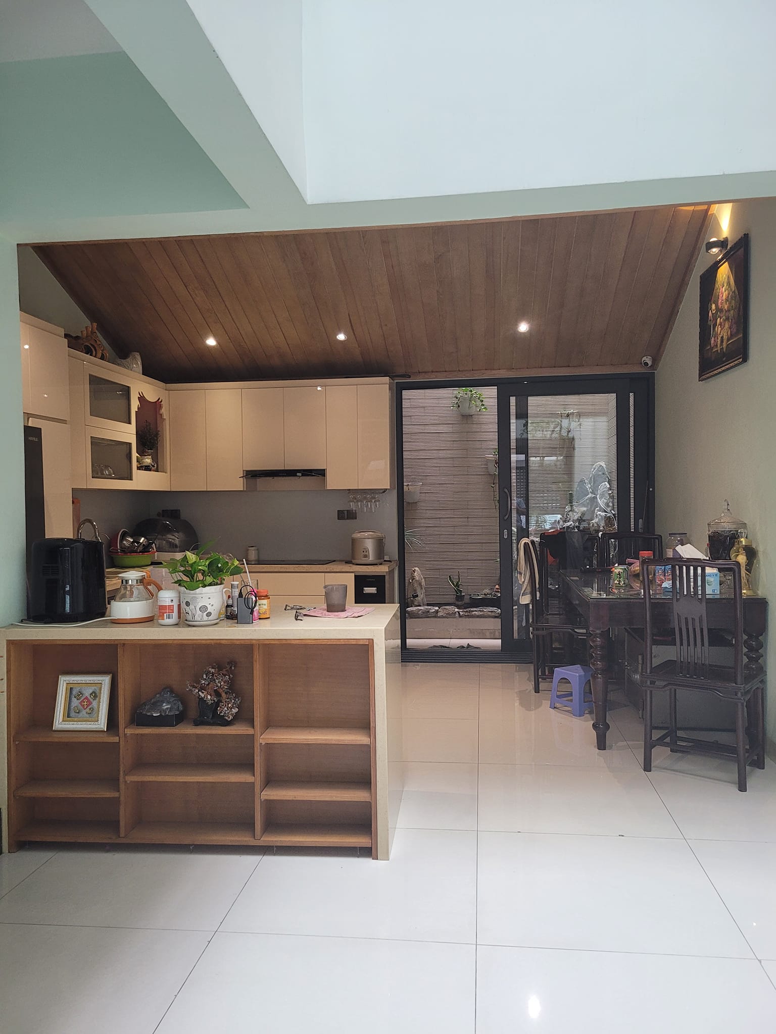 Lê Quang Đinh – 5*21 – xe hơi vào nhà – 10m ra mặt tiền – siêu đẹp.