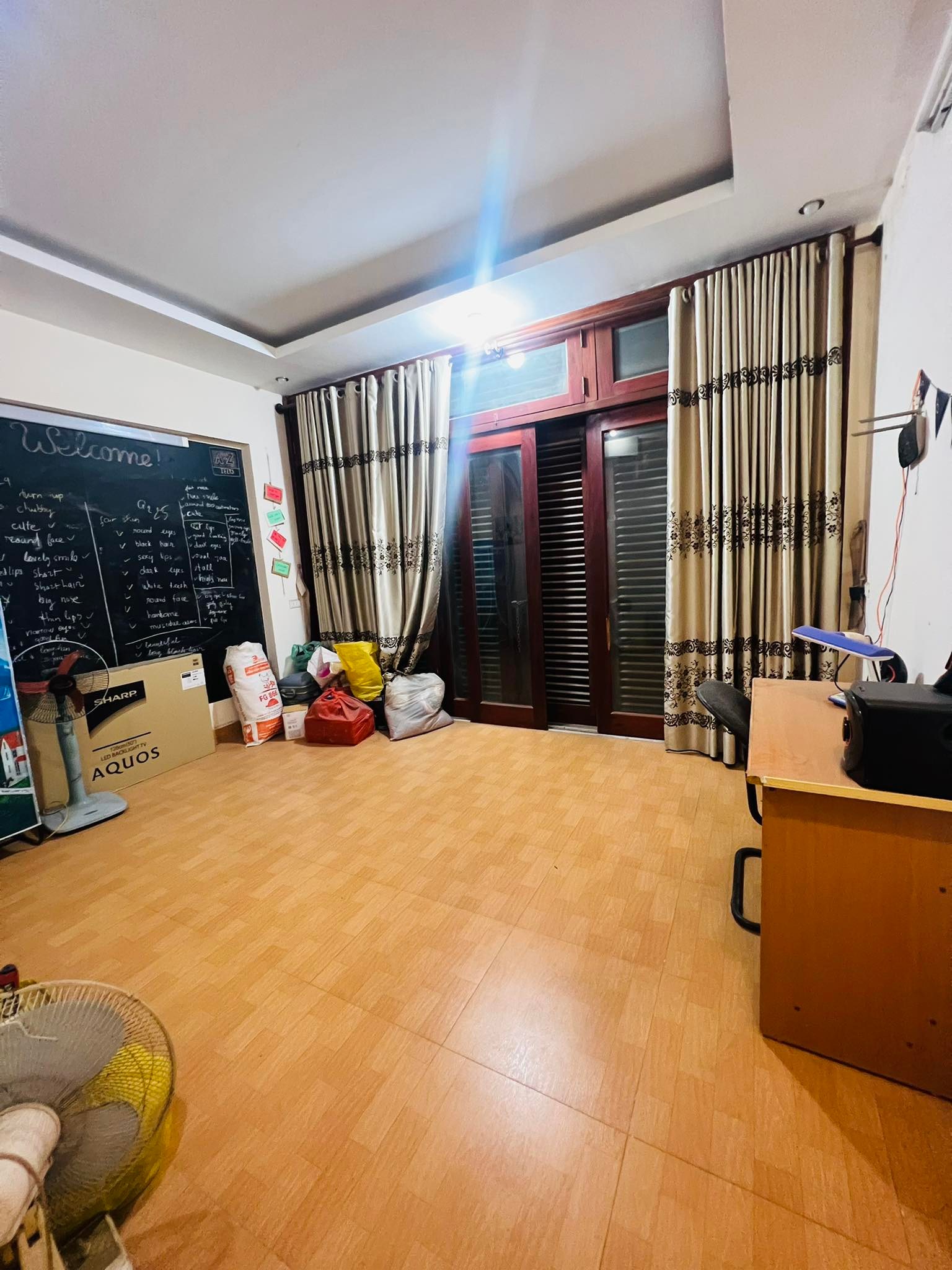 BÁN ĐẤT MẶT PHỐ MỄ TRÌ VỈA HÈ, KINH DOANH, GIÁ RẺ 145m, 2T, MT 9m, 19,5 tỷ.