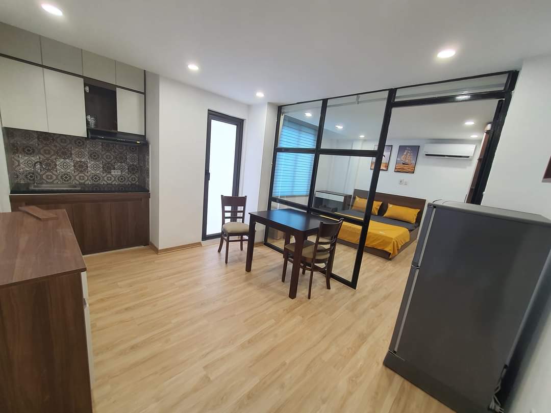 Hạ giá toà nhà ngõ 44 Trần Thái Tông, Cầu Giấy 130m2 7T MT 6.5m 20.7 tỷ, 22 căn hộ cho thuê