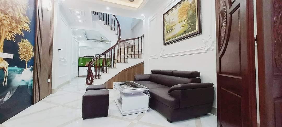 Bán nhà Tân Triều, 48m2 x 5 tầng, ô tô đỗ cửa, gần hồ điều hòa, 5.9 tỷ