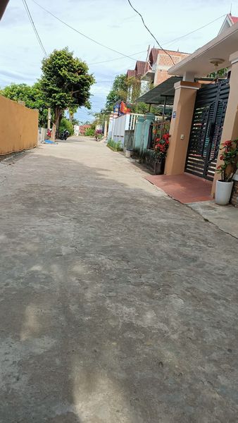 BÁN ĐẤT TẶNG NHÀ TTTP, ĐÔNG HÀ, GẦN CÔNG VIÊN FILDEN GIÁ CHỈ 1,46 tỷ, Lh: 0945087357