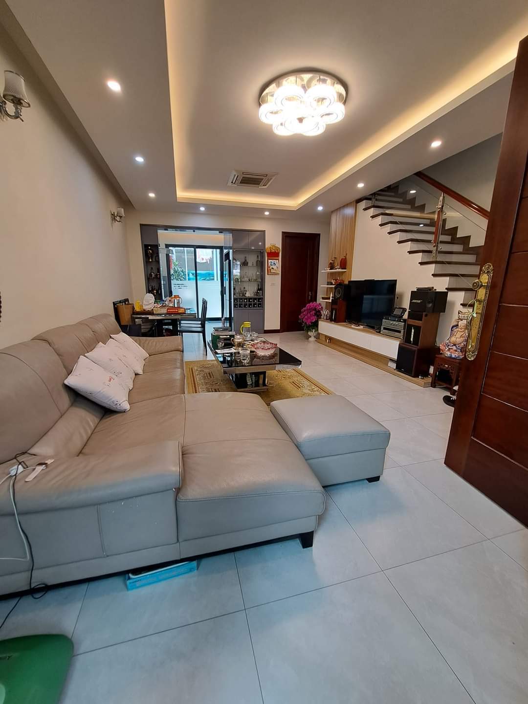 Bán gấp căn liền kề khu đô thị Gamuda Gardens khu Botanic diện tích 120m2 có 3 tầng giá 23 tỷ