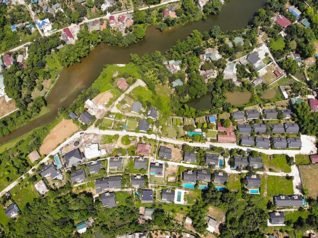 Bán Cắt Lỗ 1.5 Tỷ Mảnh Đất 726m2 Khu Nghỉ Dưỡng Beverly Hills Lương Sơn Hoà Bình