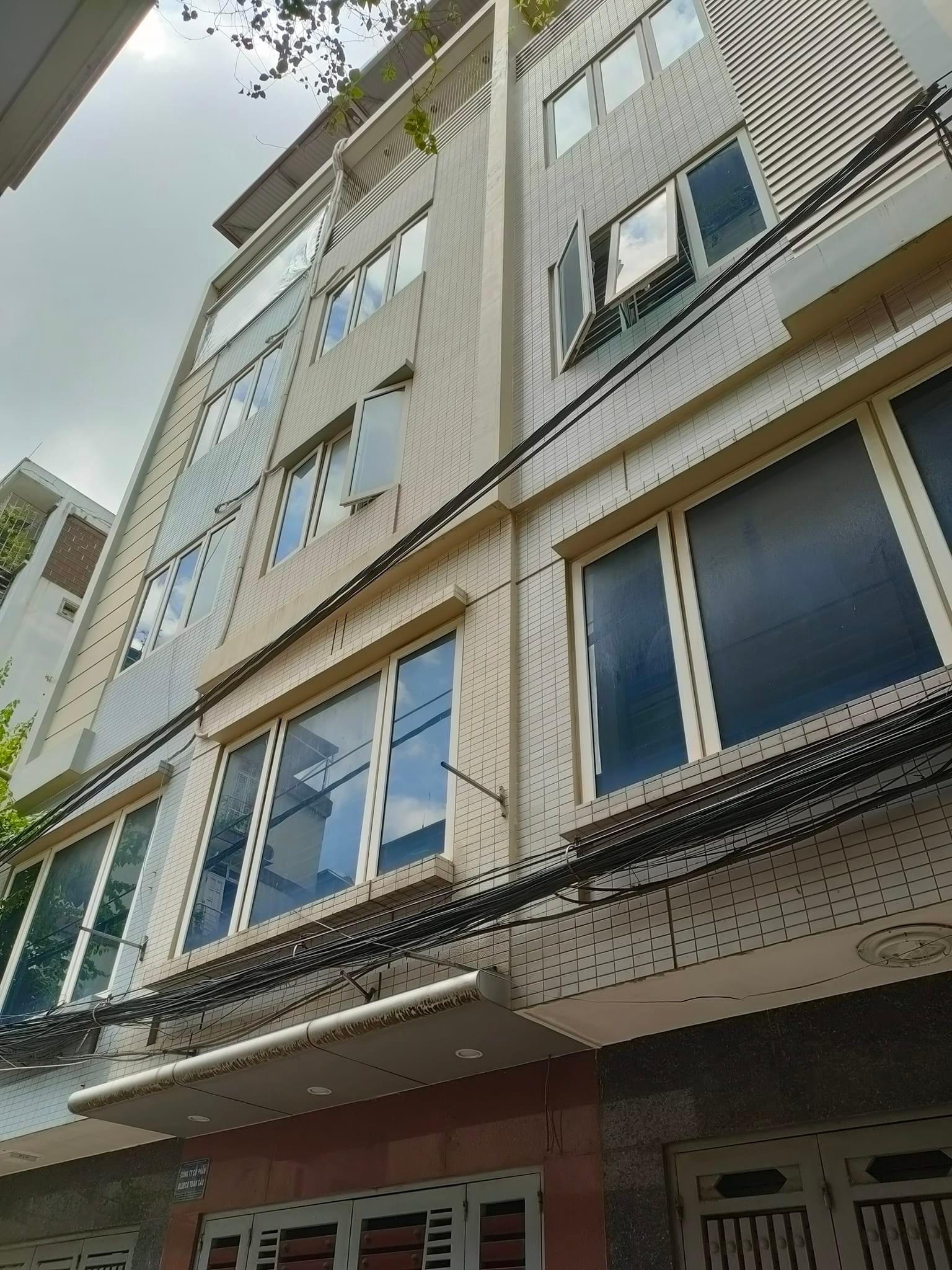 Bán nhà Phố Hàm nghi 40m2,5 tầng ô tô vào nhà gần Vinhomes Hàm Nghi giá nhỉnh 8 tỷ