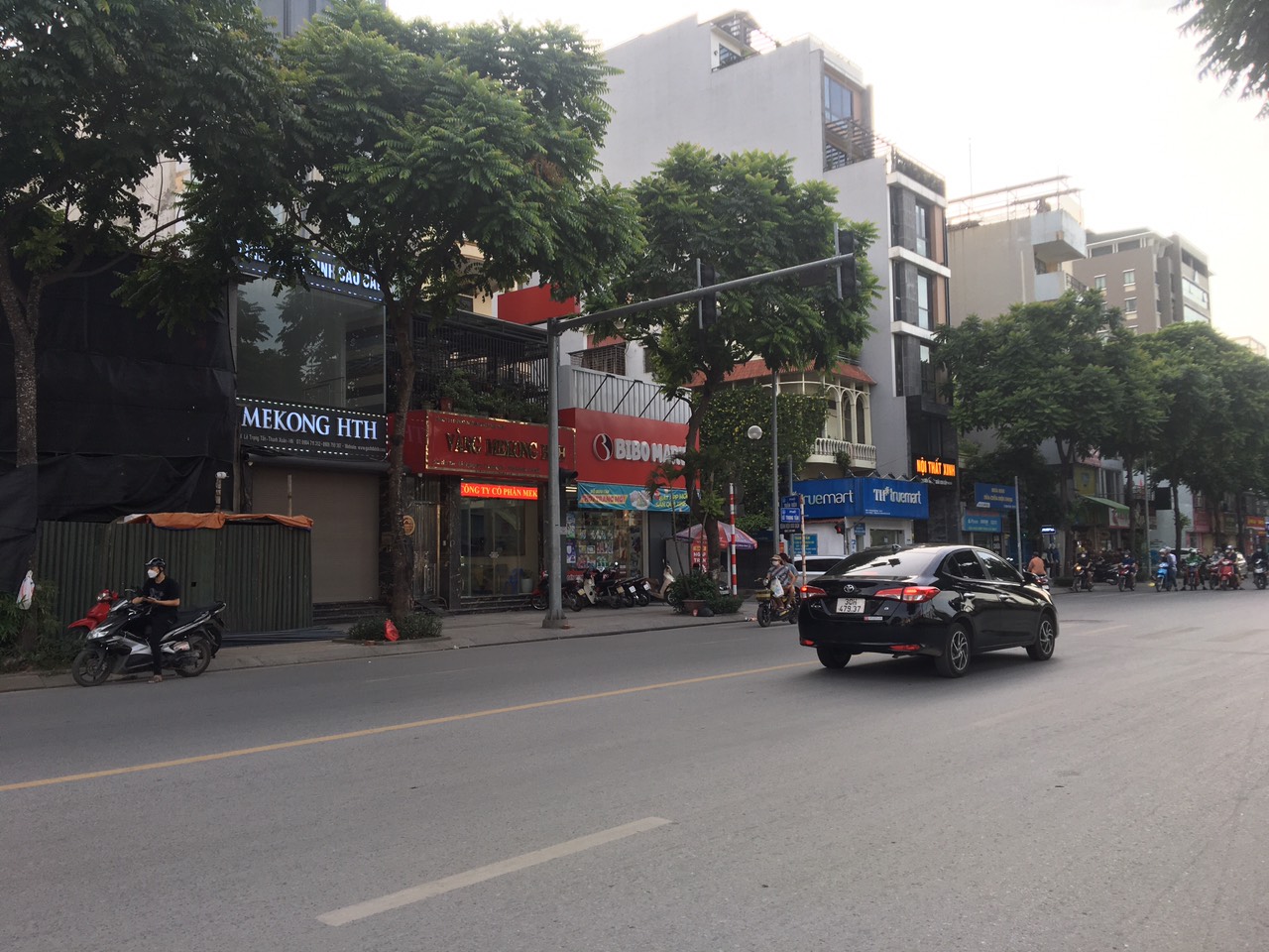 Bán tòa nhà 9 tầng mặt phố Lê Trọng Tấn 175m2 – MT 6.6m giá 78 tỷ