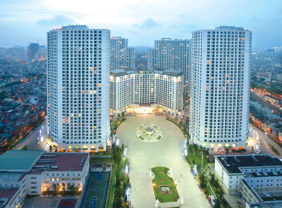 Bán Chung cư Royal City 107m2 2 Phòng ngủ view bể bơi giá 5.15 tỷ Lh 0386380199