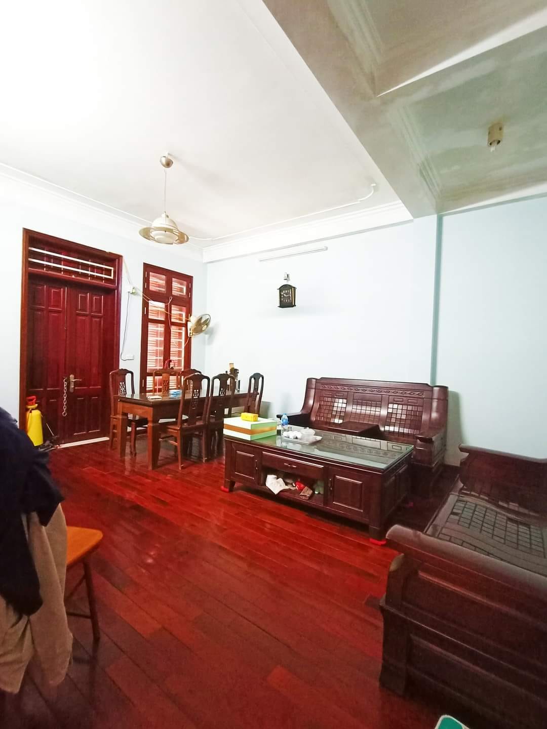 Bán nhà mặt Phố Dương Khuê- Cầu Giấy diện tích 74m- 5 tầng- mặt tiền 9m giá 17 tỷ