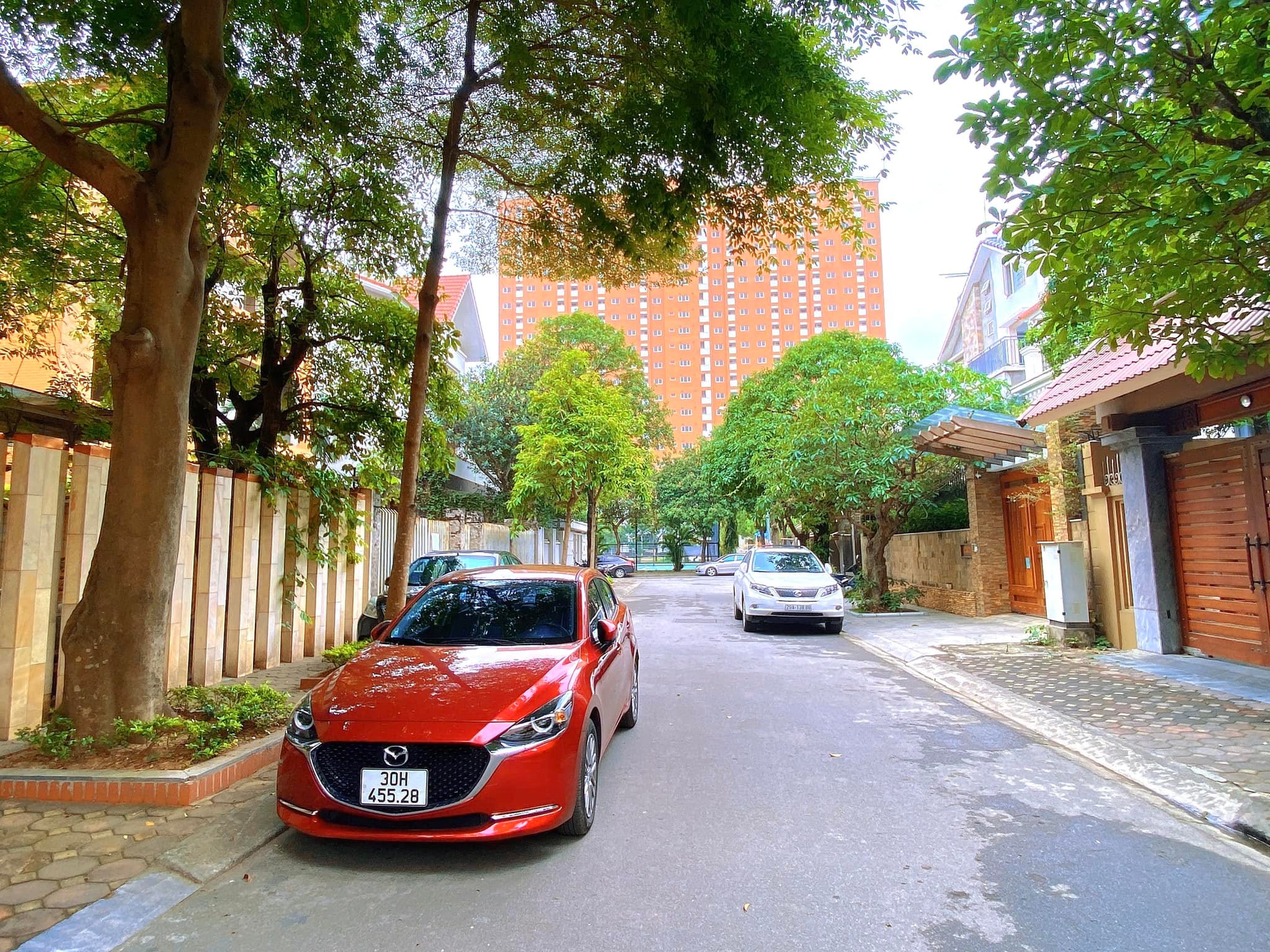 BIỆT THỰ KĐT NGHĨA ĐÔ FULL NỘI THẤT, THANG MÁY, HÀNG XÓM THƯỢNG LƯU, 300M2X4T. GIÁ 85 TỶ