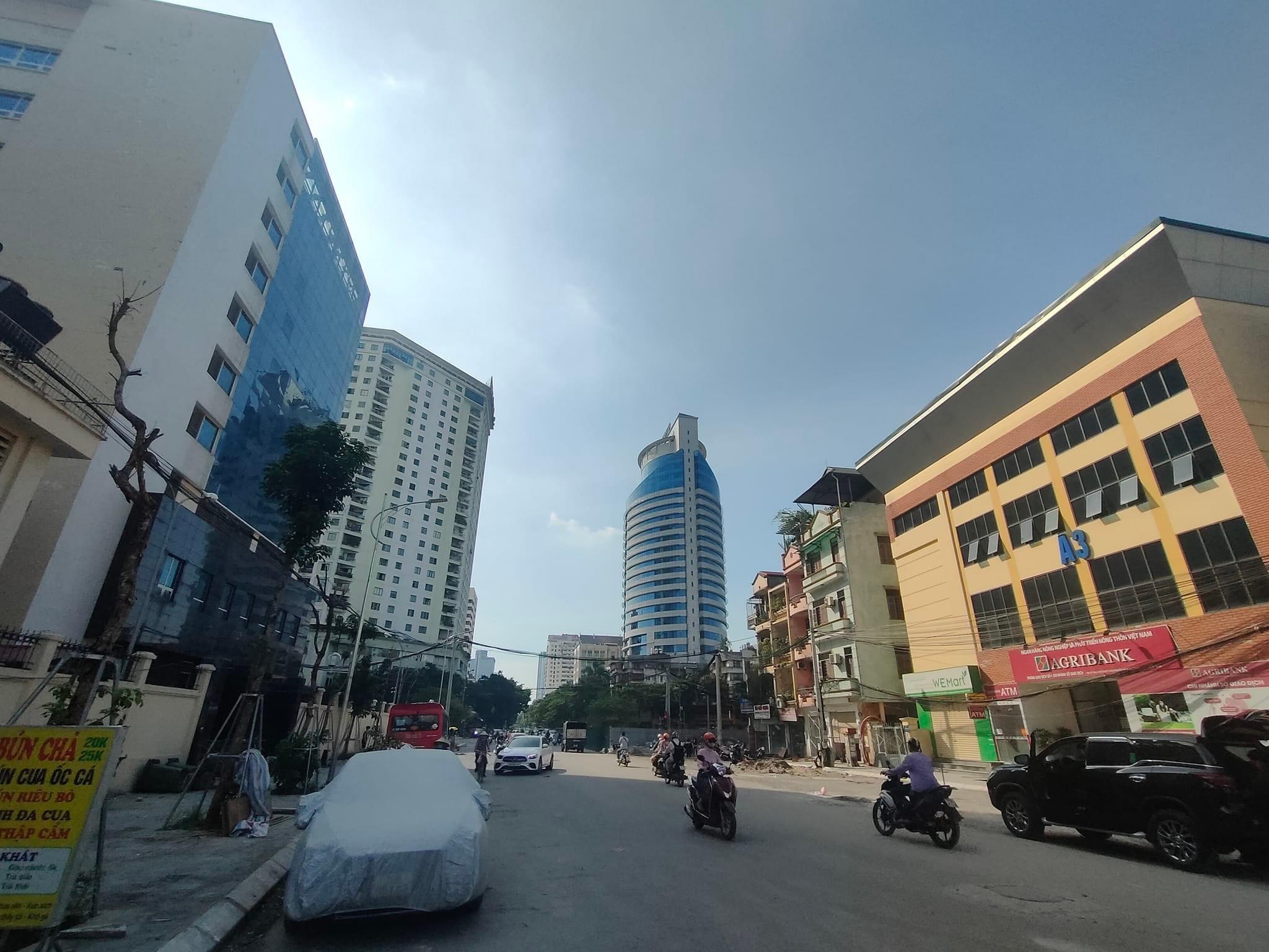 Cực Hiếm. Bán Nhà Mặt Phố Huỳnh Thúc Kháng Đống Đa. 58m2, MT 4.5m