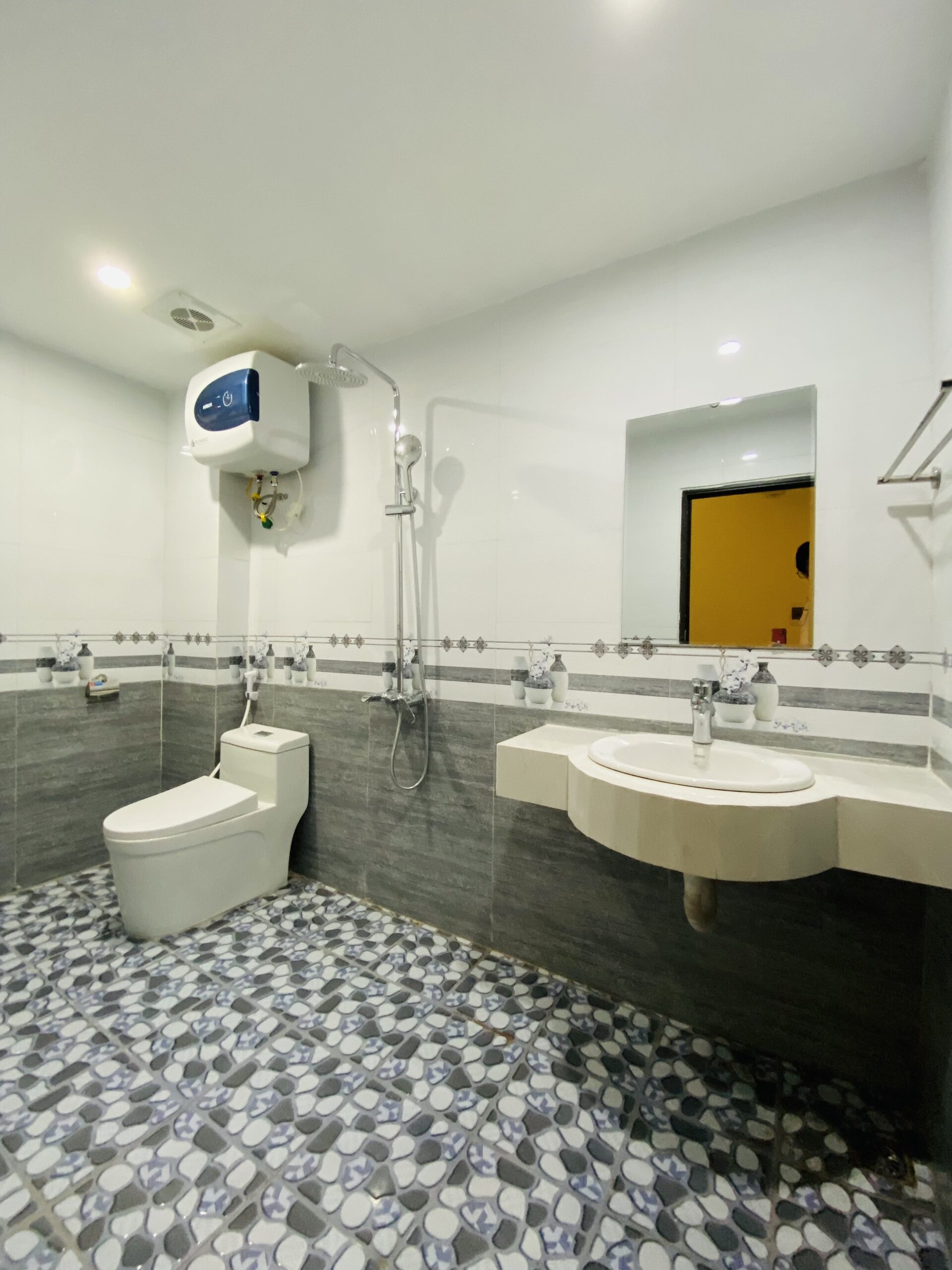 Bán nhà ngõ phố Phương Liệt Thanh Xuân Hà Nội DT 43mx5T xây mới full nội thất