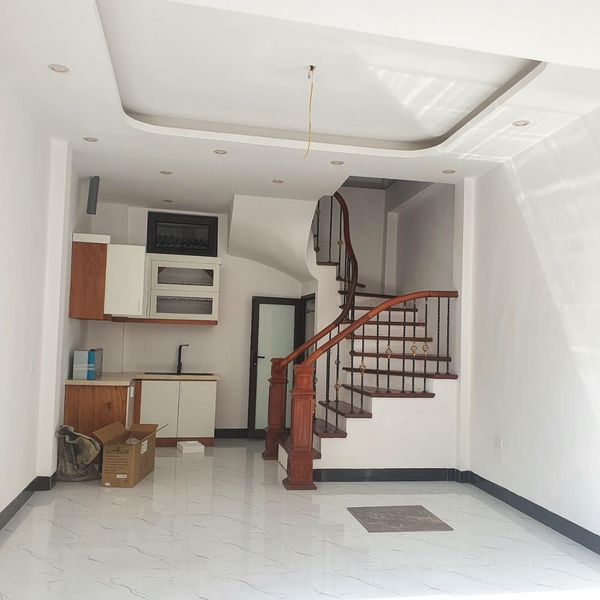 BÁN NHÀ XUÂN PHƯƠNG,NHÀ MỚI ĐẸP,5 TẦNG HIỆN ĐẠI,CHỈ 3,15 TỶ.