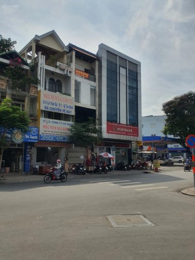 Cần bán nhanh nhà mặt tiền đường Lê Văn Sỹ, Phú Nhuận