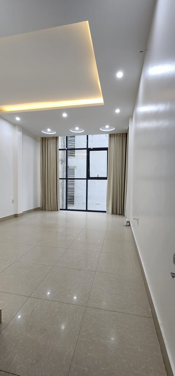 BÁN NHÀ TRẦN QUỐC VƯỢNG, CẦU GIẤY DT:60M2, 7TẦNG, CÓ 12.8TỶ.