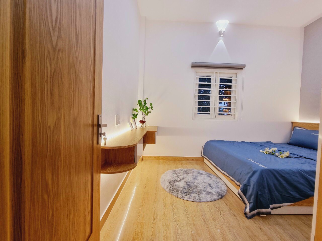 Nhà đẹp, Phan Xích Long, 4 x 8m, 1 lầu 2PN, 4.4 Tỷ, Phú Nhuận