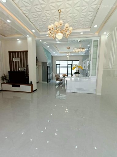 Biệt thự khu dân cư Petechim Huỳnh Tấn Phát. Giá 8,79 tỷ