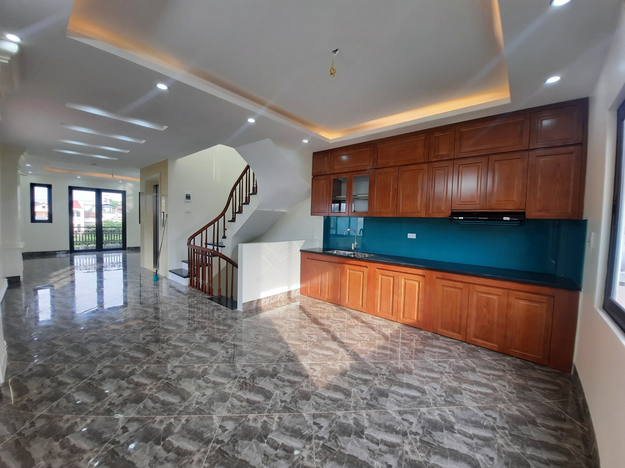 Nhà mặt phố Tam Trinh đã xây lùi, 80m2 x 6T thang máy, MT 4.5m, 16.2 tỷ