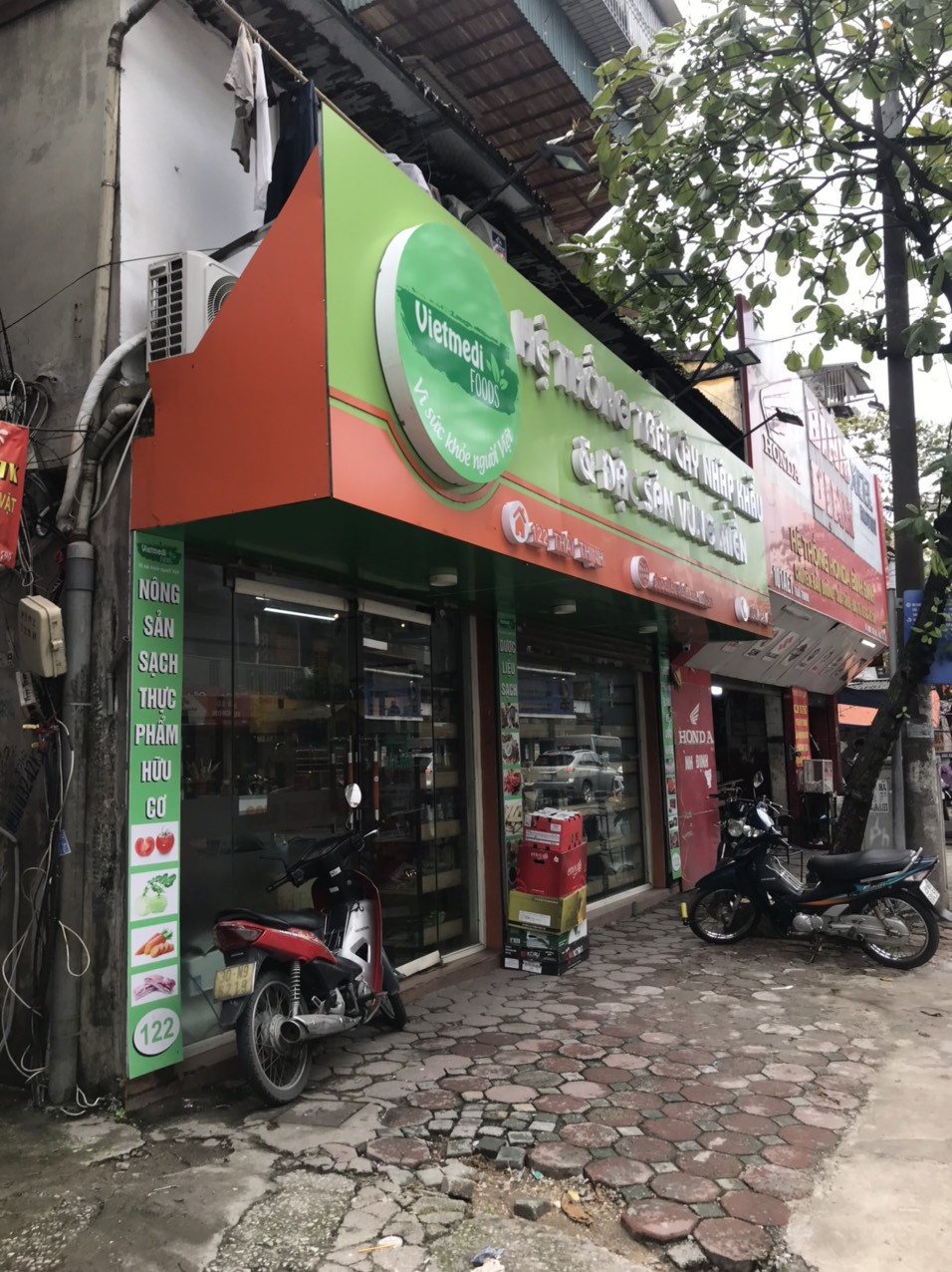 Cho Thuê nhà MP MBKD Lô góc Thái Thịnh SIÊU THỊ-SHOWROOM 70mxMẶT TIỀN 7M5