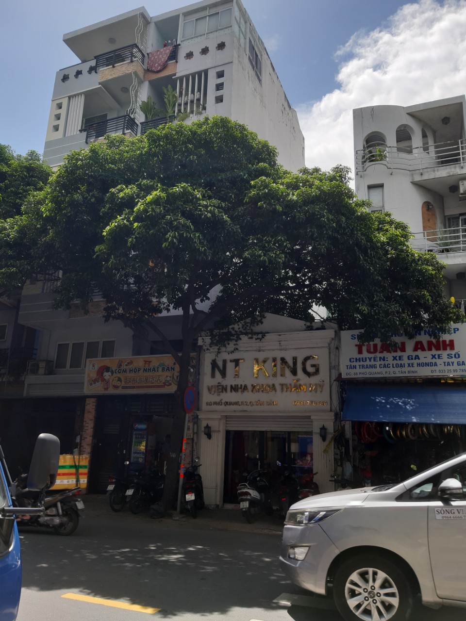 Bán nhà mặt tiền đường Phổ Quang, DT 8.2 x 20, giá 45,5 tỷ