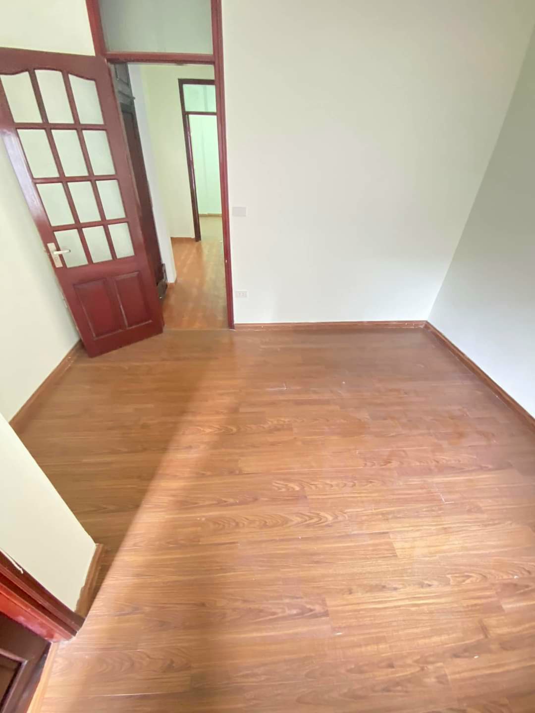 Chính chủ cần bán nhà Thịnh Quang Đống Đa 37.5m2 5 tầng 3.5m MT 4.8 tỷ có thương lượng miễn TG