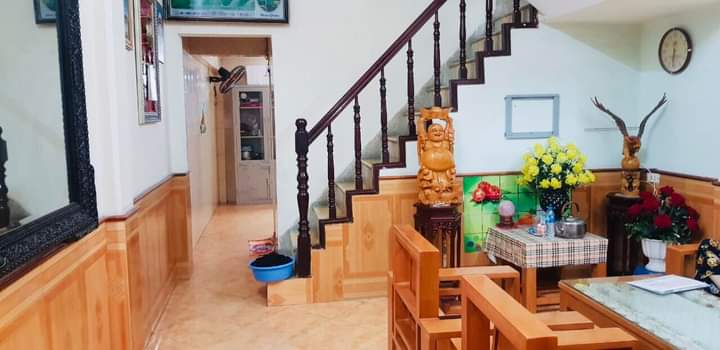 Bán nhà riêng diên tích 47m phố Nguyễn Đình Hoàn cầu giấy