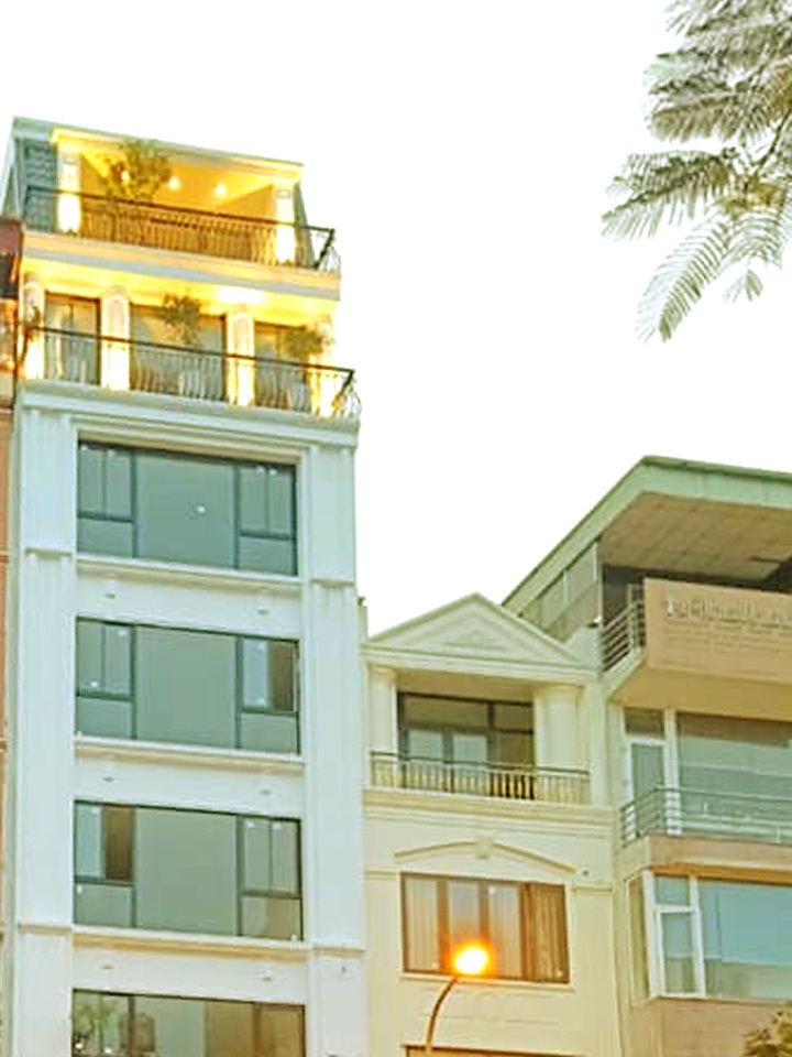 MP Đường Lạc Long Quân, Kinh Doanh, 161m2 MT8 giá 50 tỷ