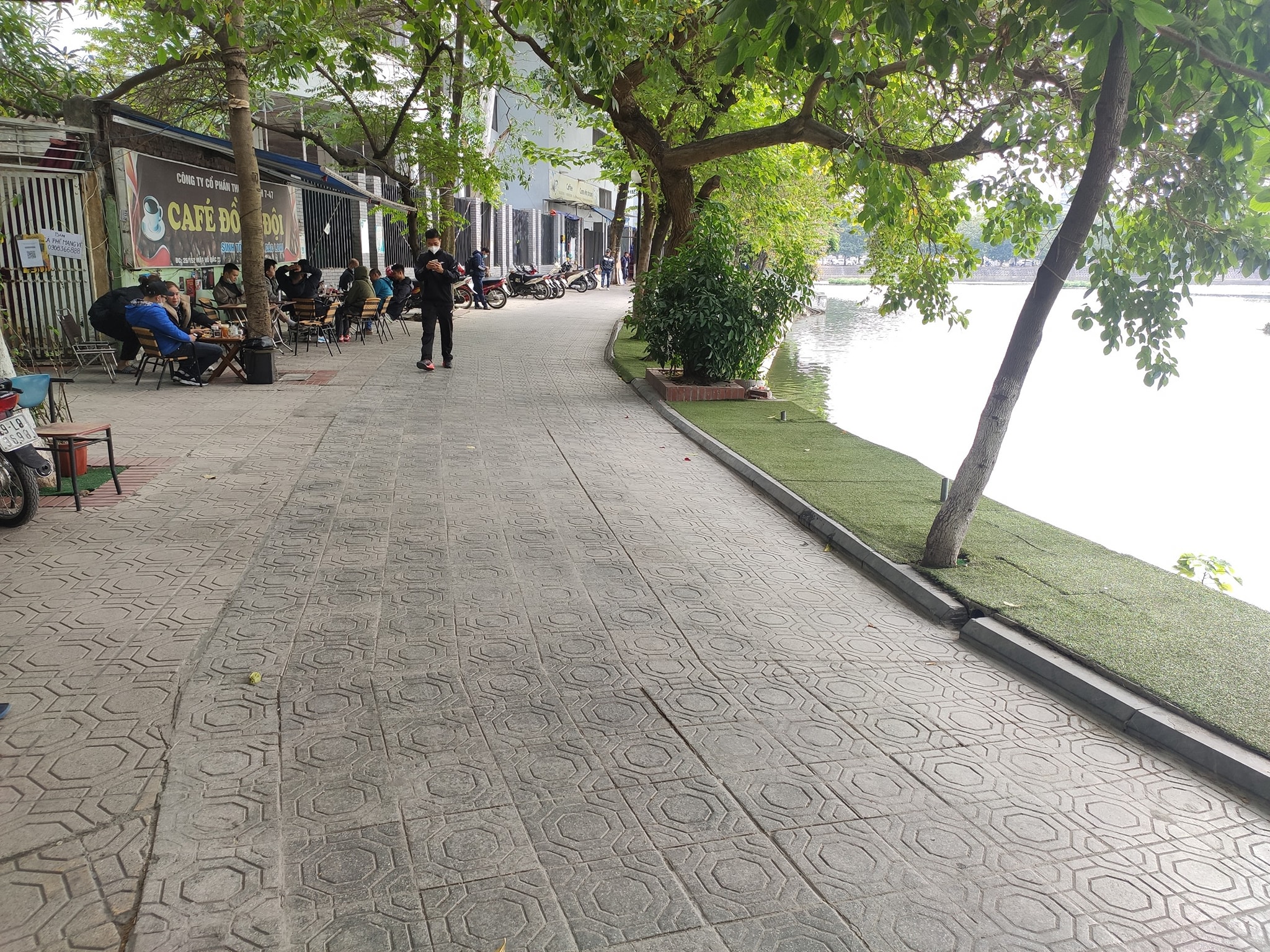 Bán gấp nhà Xã Đàn 2, Đống Đa 60mx5 tầng, view mặt hồ,nhà lô góc 3 thoáng, kinh doanh