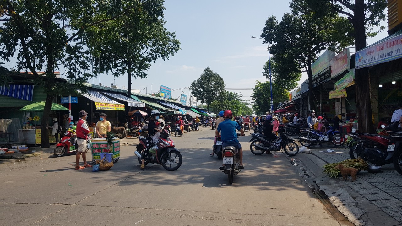 Chính chủ bán đất full thổ cư 1085m2 đường nhựa gần chợ Phước thạnh và KCN