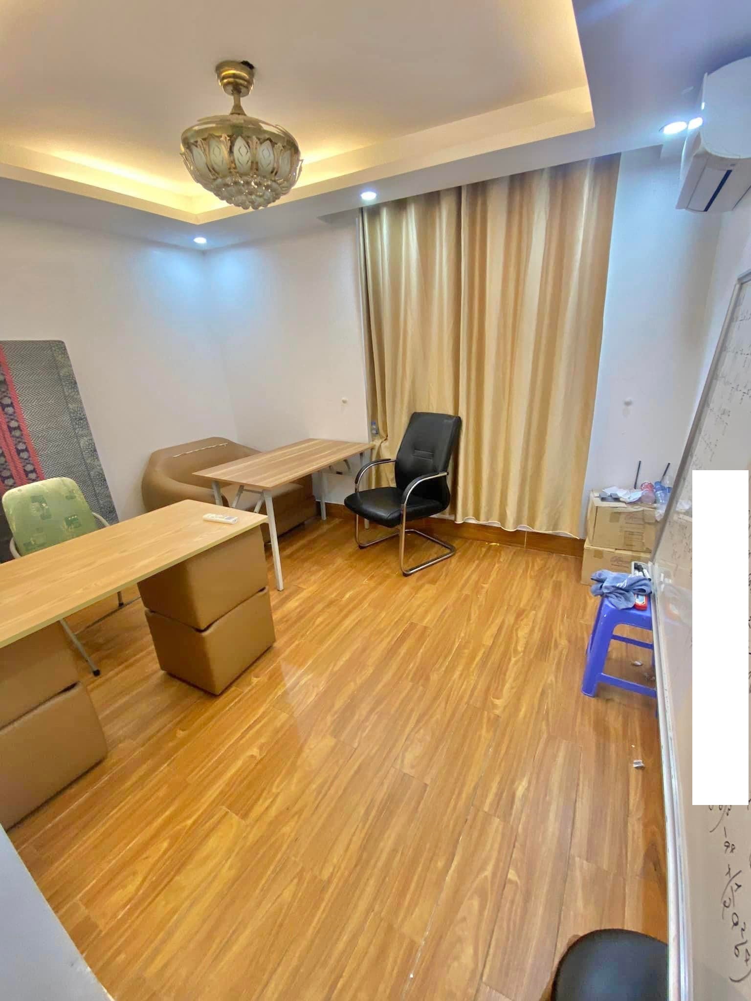 Nhà mặt ngõ 156 Dương Văn Bé, gần Times City, 55m2, MT 4.5m, giá 9.6 tỷ