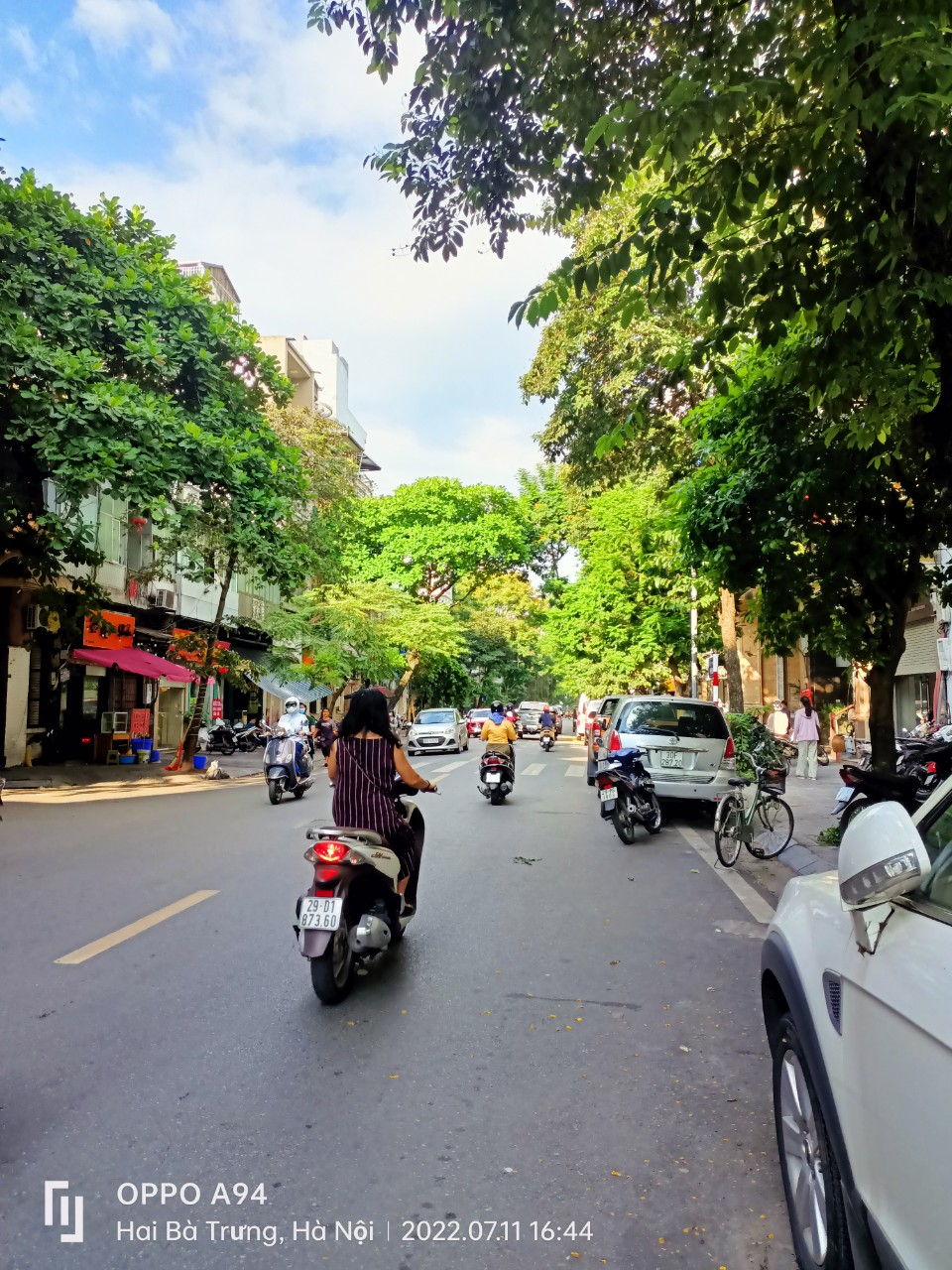 CẦN BÁN GẤP MẶT PHỐ LÊ NGỌC HÂN, HAI BÀ TRƯNG, 150M2 X 11T THANG MÁY, Ô TÔ TRÁNH, KINH DOANH ĐỈNH.