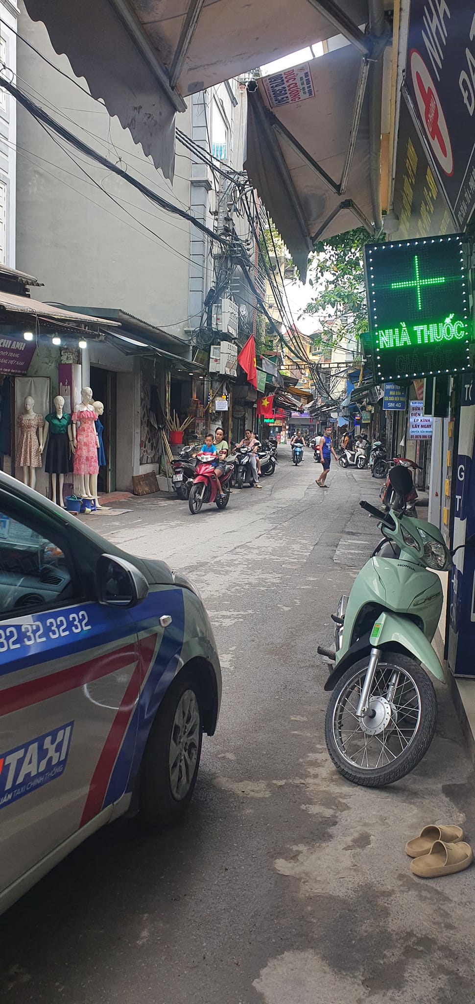 Bán nhà tại Phú Đô, Nam Từ Liêm, Ô tô đỗ cửa, Nhà xây mới, Ngõ đẹp mặt tiền rộng, Thoáng trước sau