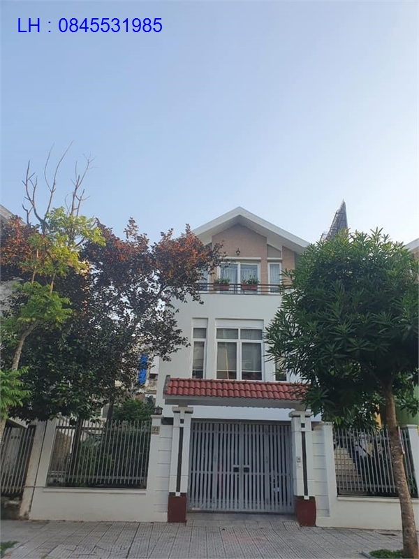 Bán gấp biệt thự Văn Phú, Hà Đông nội thất Luxury 200m2, 21 tỷ LH 0845531985