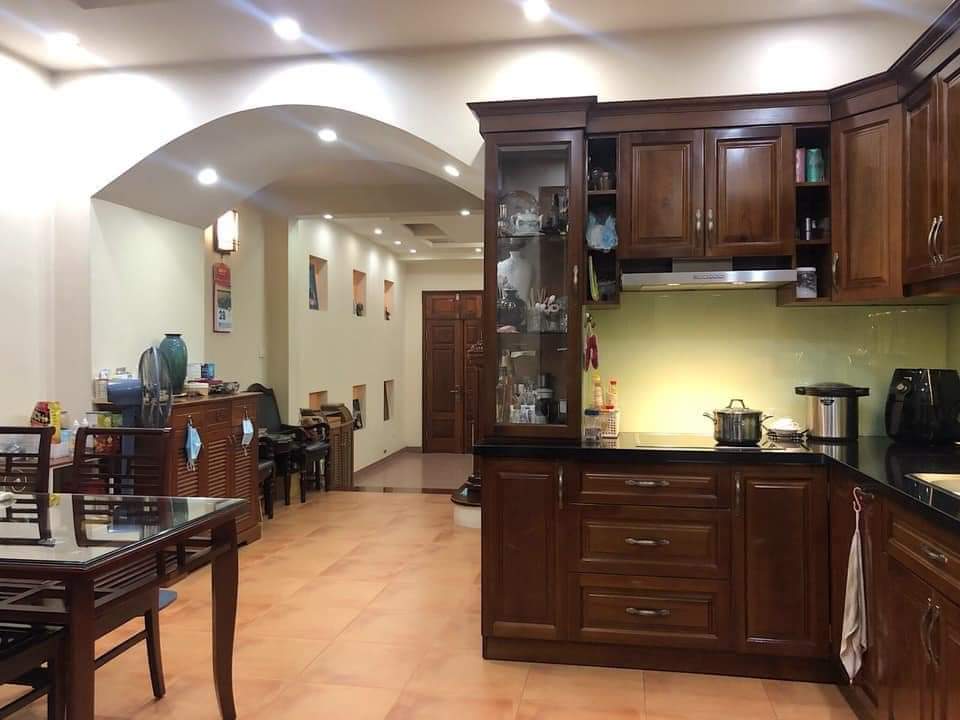 Bán nhà cực hót Nguyễn Khang, Quận Cầu Giấy, Nhà đẹp, dân trí cao, gara ô tô, 6T 17 tỷ