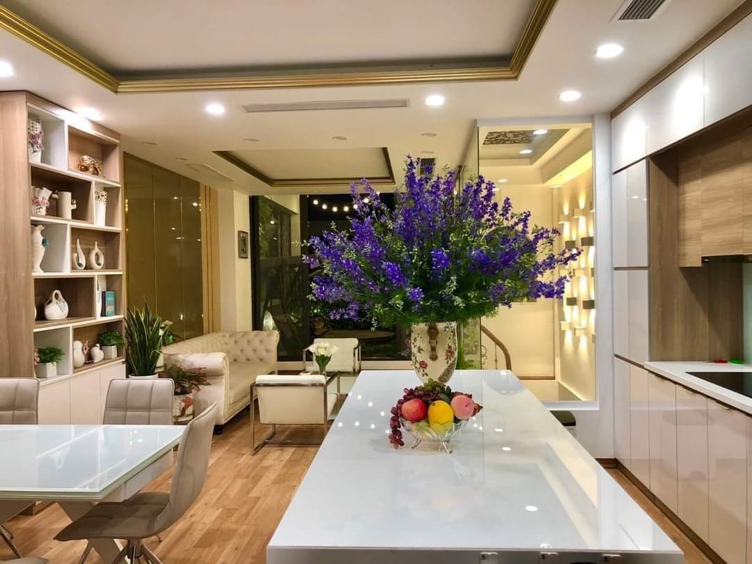 Bán Nhà Mặt Phố Giáp Nhất , Thanh Xuân DT35m2 x 6 Tầng Mặt Tiền 4,5m Giá 10.6 tỷ