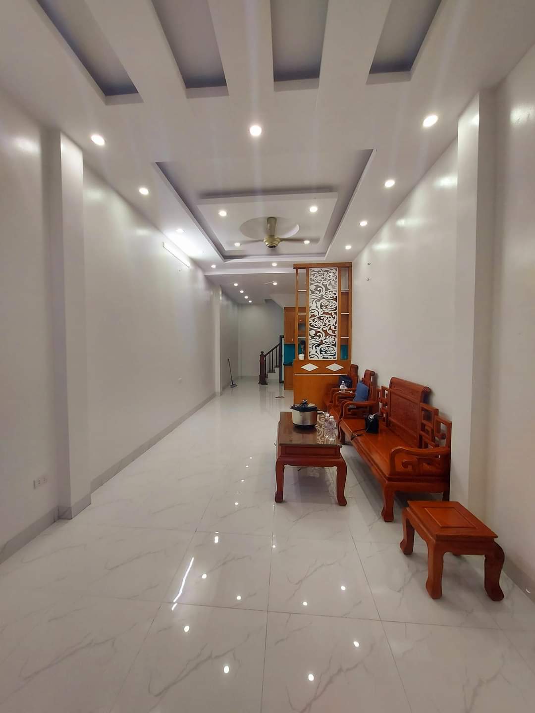 BÁN GẤP NHÀ MINH KHAI - HAI BÀ TRƯNG. GIÁ CHÀO 5.7 TỶ. NHÀ ĐẸP - BA THOÁNG NGÕ RỘNG - GẦN PHỐ, AN SINH.