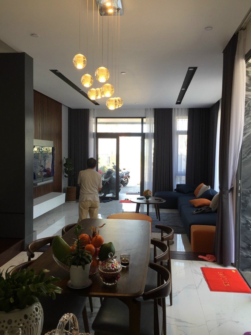 Bán biệt thự 3 tầng 2MT đường Lý Nhật Quang – Nại Hiên Đông – Sơn Trà