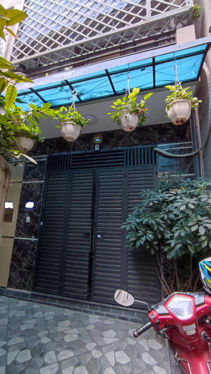 Bán nhà phố Đội Cấn, Ba Đình nhà mới đẹp 6 tầng 34 m2 giá 4.3 tỷ