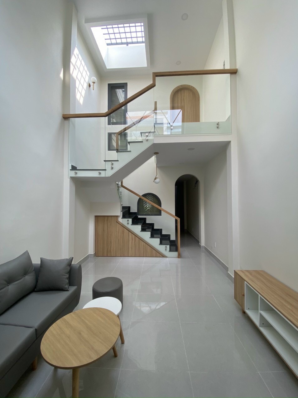 Bán nhà Bình Thạnh, chỉ 4.2 tỷ, 3.3 x 11m, 2 lầu, Hoàng Hoa Thám