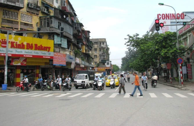 BÁN NHÀ MẶT PHỐ TÔN THẤT TÙNG, Q. ĐỐNG ĐA, 50 M, MT 5.5m, LÔ GÓC, 5T, KDOANH MỌI LOẠI HÌNH.