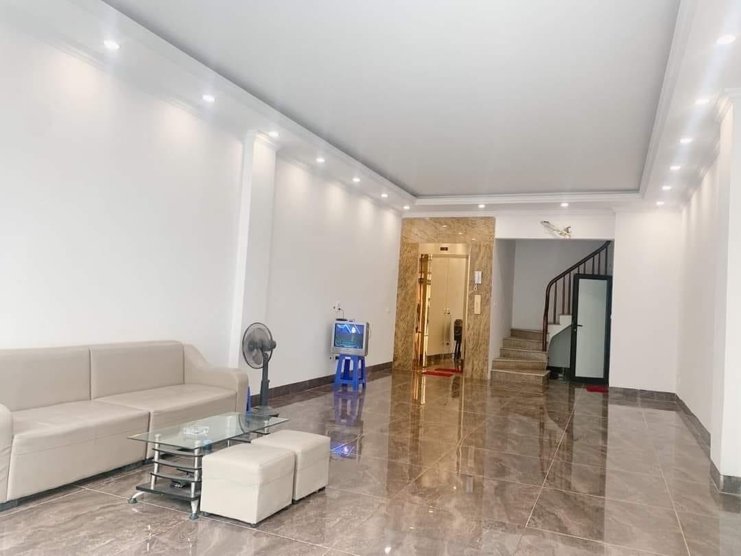 Chính chủ bán nhà Ngõ 175 Lạc Long Quân 60m2,6 tầng mặt tiền 4,8m mặt ngõ to thông rộng giá 14,85 tỷ