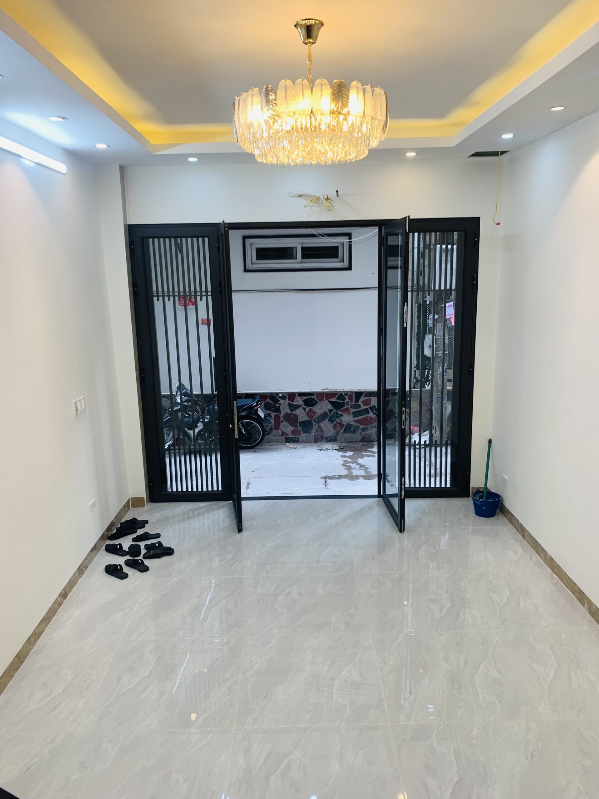 Bán nhà phân lô Yên Lạc Hai Bà Trưng Hà Nội DT 50mx5T giá 8.45 tỷ