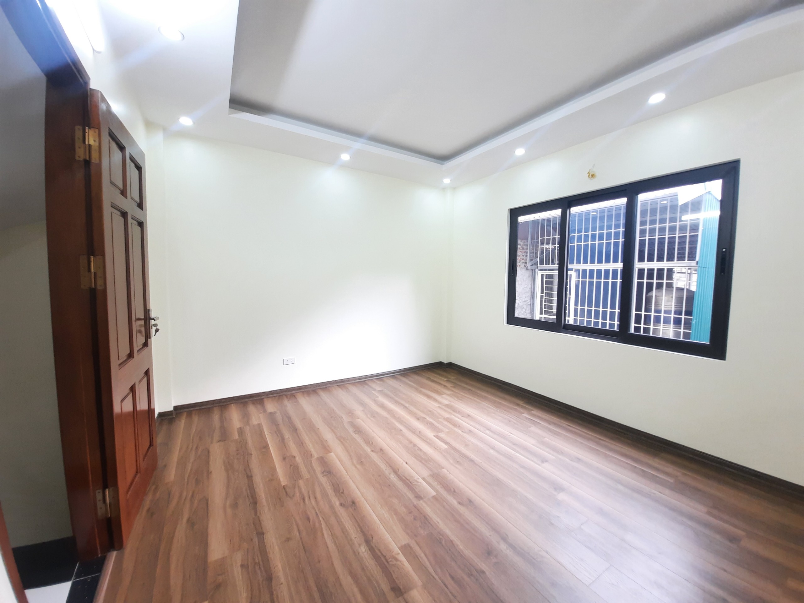 Bán nhà riêng phố Tân Mai, ô tô đỗ cửa nhà, 55m2, 5 tầng, 6.15 tỷ, 0949606622